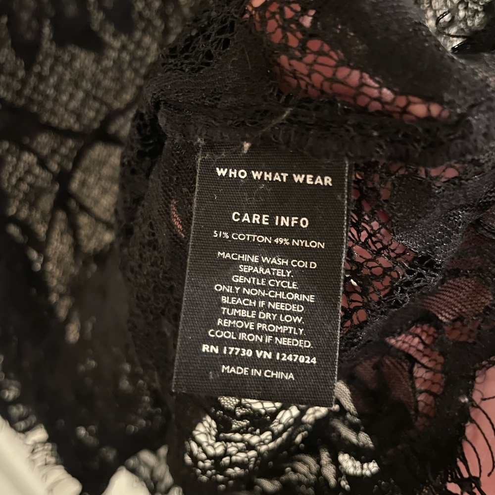 Who What Wear Black Lace Top - Picture 5 of 5